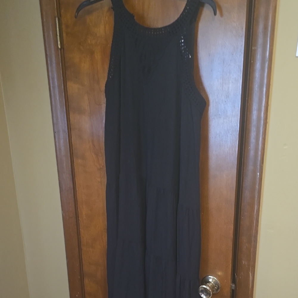 Elegant Black Sleeveless Dress